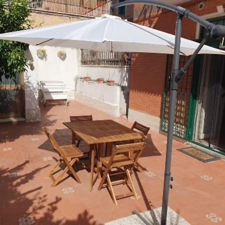 Bucaneve House Roma Bagian luar foto