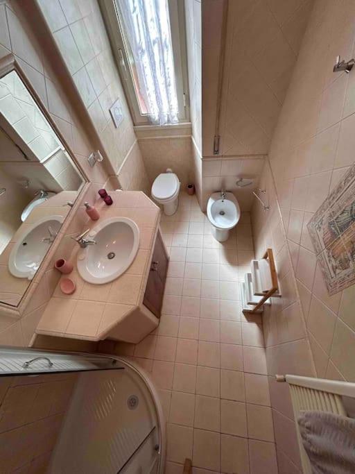 Bucaneve House Roma Bagian luar foto