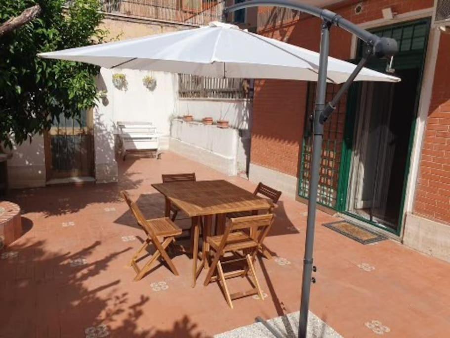 Bucaneve House Roma Bagian luar foto