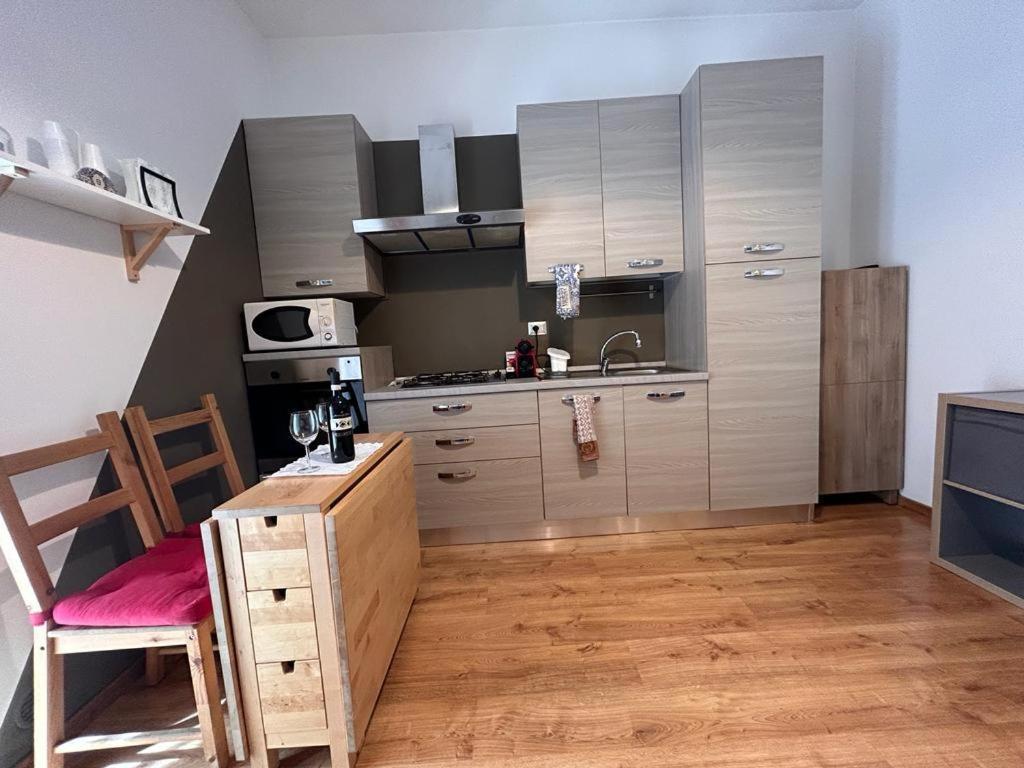 Bucaneve House Roma Bagian luar foto